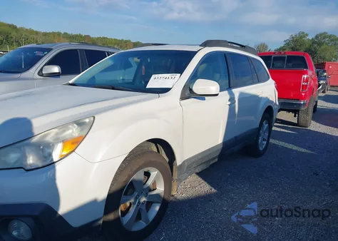 2013 Subaru Outback 2.5I Limited z USA, uszkodzony, nr VIN 4S4BRCLCXD3206044